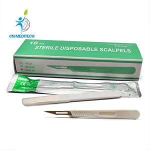 Medical Professional Disposable Sterile Surgical Scalpel with Plastic Handle